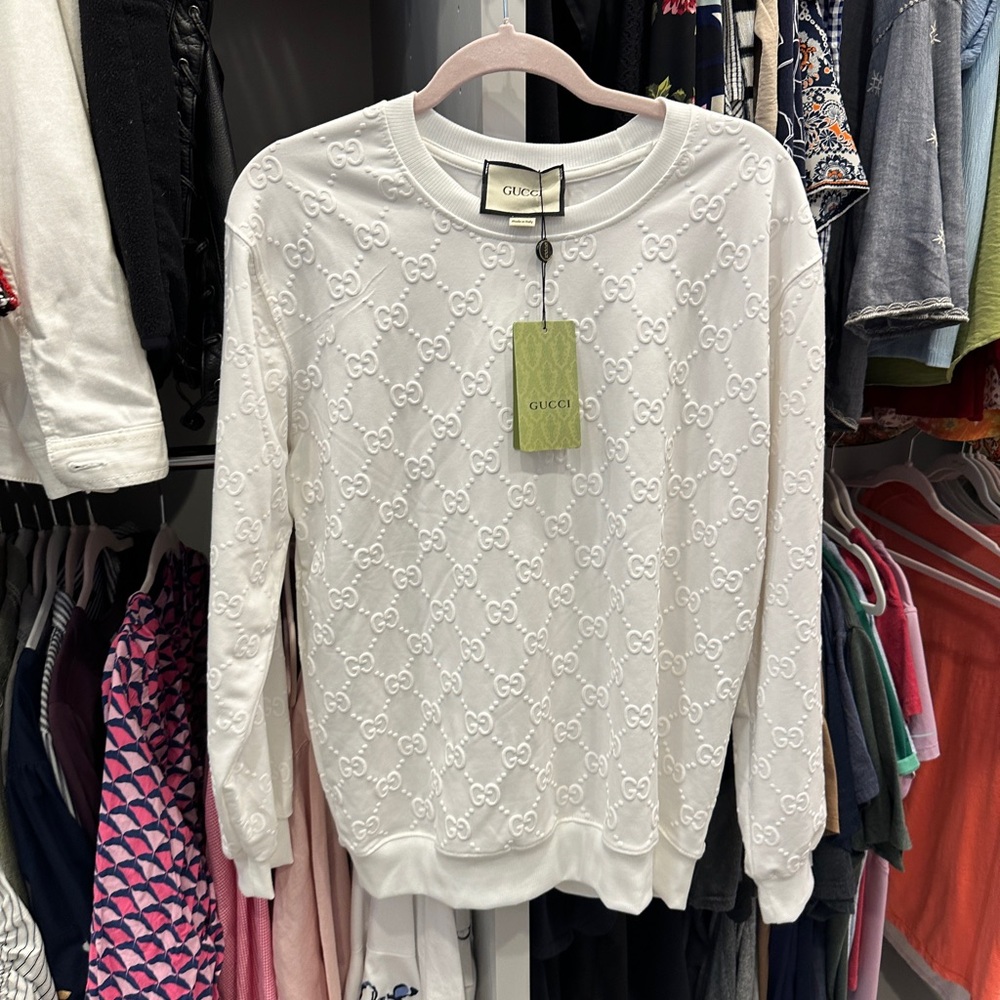 Gucci nwt sweatshirt.   White